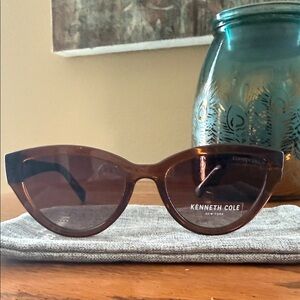 Kenneth Cole Brown Cat-Eye Sunglasses with Brown Lenses